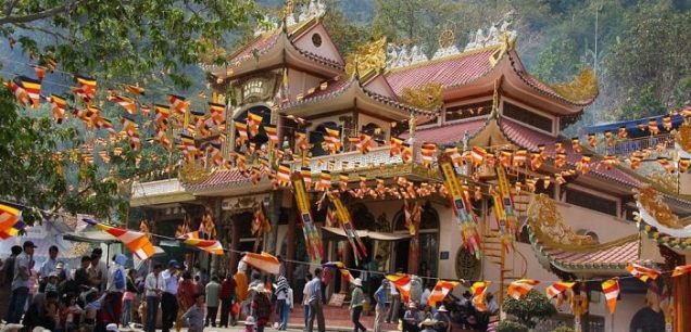 Tour du lịch Hành Hương