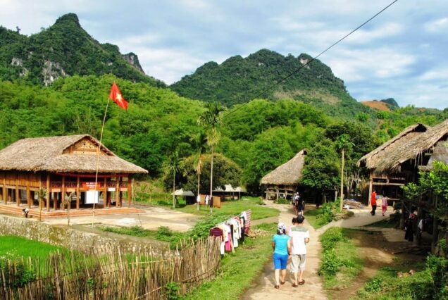 Tour Mai Châu Bản Lác