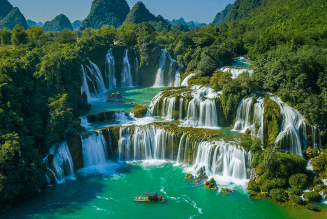 Tour Hồ Ba Bể - Thác Bản Giốc