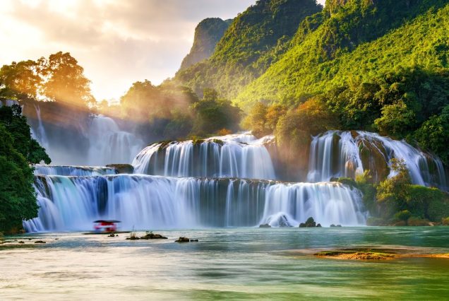 VÒNG CUNG ĐÔNG BẮC: HÀ GIANG - CAO BẰNG - BẮC KẠN