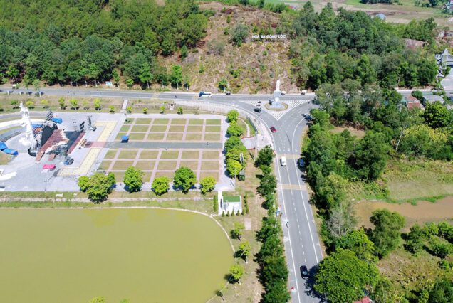 Tour Quảng Bình: Đồng Hới - Nghĩa Trang Trường Sơn - Ngã ba Đồng Lộc